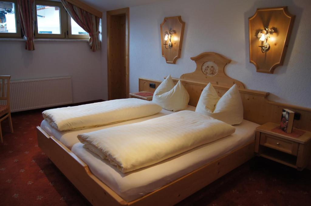 Gaestehaus Alpina Maurach  Quarto foto